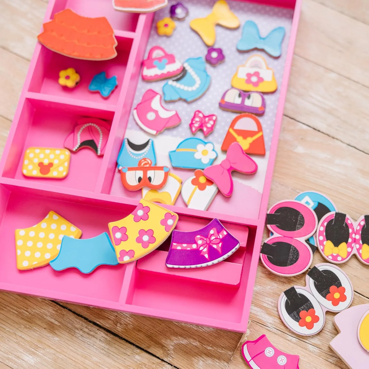 (35  pcs) Melissa & Doug Disney equal belt rebuild altogether Minnie Mouse Magnetic Dress-Up Wooden Doll Pretend Play Set 