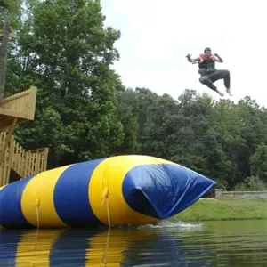 Inflatable circumstance Catapult Bag, Trampoline Water Toy, Water Platform Flow Bag, Extreme Jump Inflatable Bag, Inflatable Lake Jumping Air Bag for Adults and Children Water 