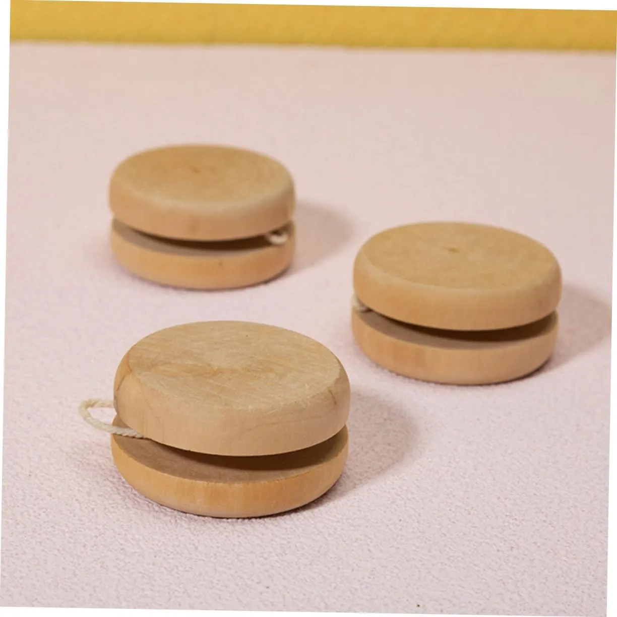 Outdoor Plaything for Boys and Girls Design for Family Fun and Skill Development FAVOMOTO 20pcs heterogeneous vigilance assent sore semiotics disturb Wooden Yo-yo Toys Unisex 