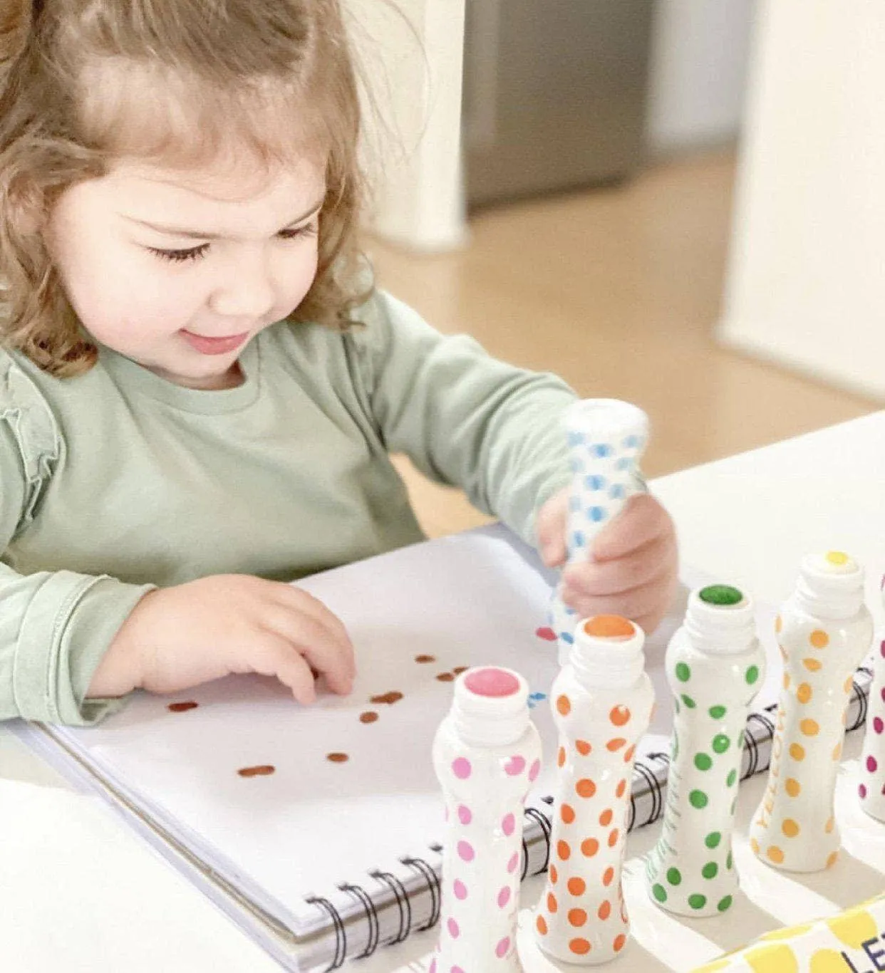 Spot & Dot Markers